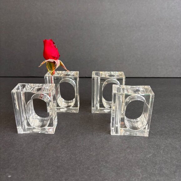 Vintage Lucite Acrylic Napkin Rings Clear Bud Set of 4 Mid Century - Picture 1 of 5